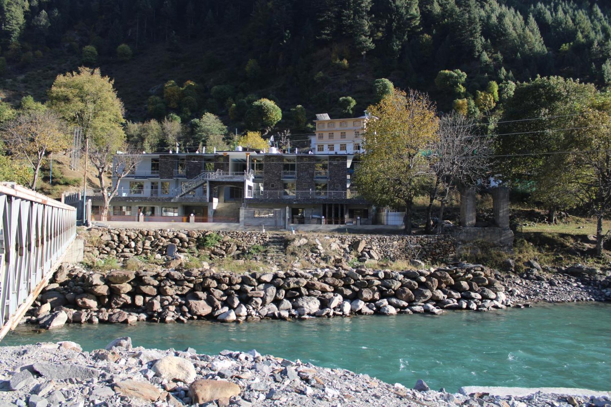 River Garden Hotel And Resort Наран Экстерьер фото